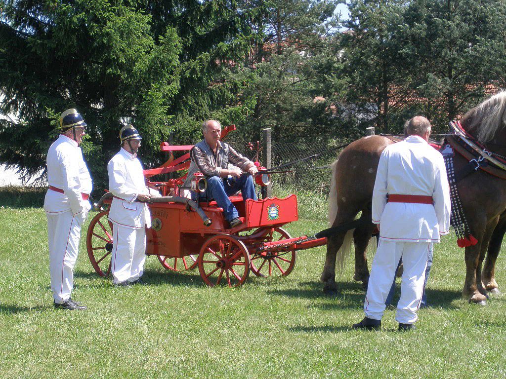 Setkání historických stříkaček