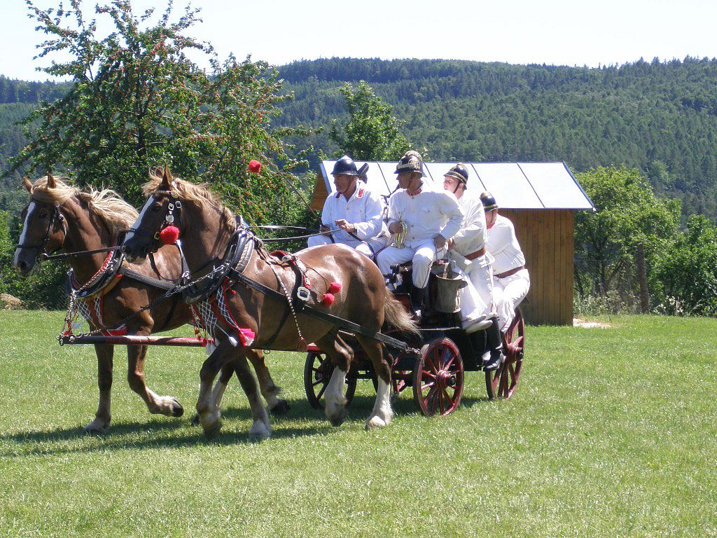 Setkání historických stříkaček