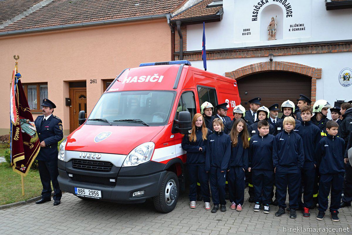 Slavnostní předání nového zásahového vozidla